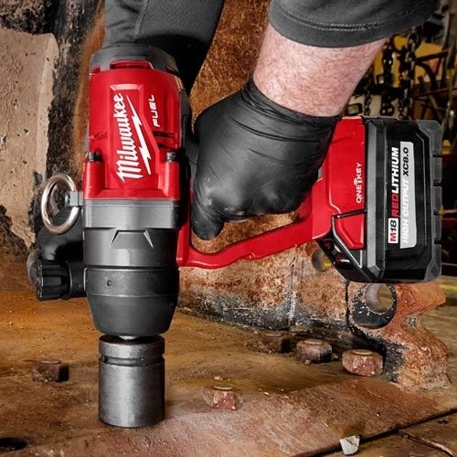 Milwaukee M18 Fuel 1" High Torque Impact Wrench W/ One-Key (8.0Ah) Kit 2867-22 - Image 5