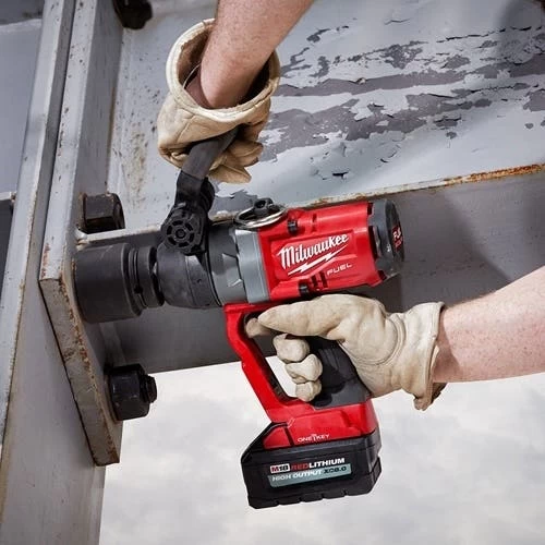 Milwaukee M18 Fuel 1" High Torque Impact Wrench W/ One-Key (8.0Ah) Kit 2867-22 - Image 7