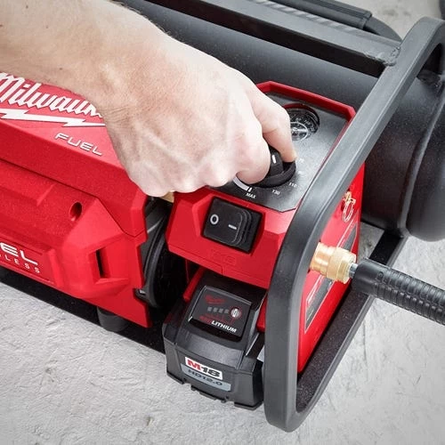 Milwaukee M18 FUEL 2 Gallon Hotdog Compact Quiet Compressor (Bare Tool) 2840-20 - Image 5