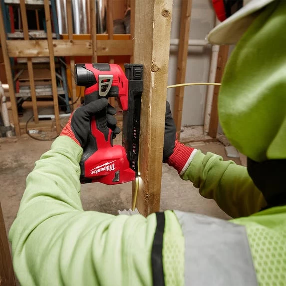 Milwaukee M12 Cable Stapler Kit 2448-21 - Image 6