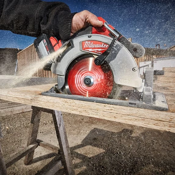 Milwaukee M18 FUEL 7-1/4" Circular Saw (12.0Ah) Kit 2732-21HD - Image 4