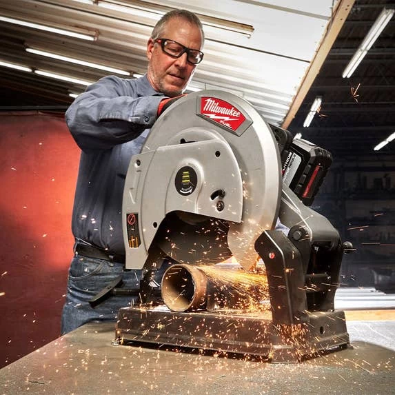 Milwaukee M18 FUEL 14" Abrasive Chop Saw Kit 2990-21HD - Image 4