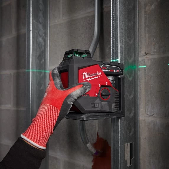 Milwaukee M12 Green 360° Single Plane Laser Kit 3631-21 - Image 4